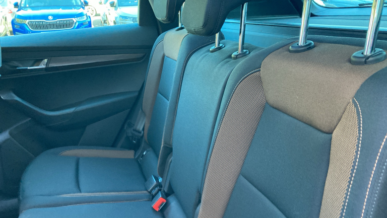 Skoda Karoq 2.0 TDI Scout 4x4 5dr DSG Diesel Estate